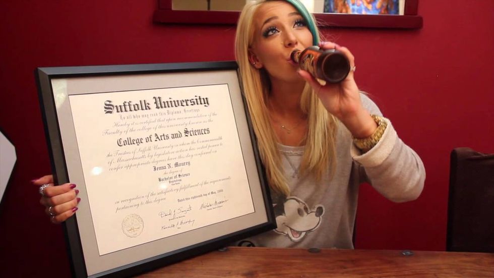 10 Points Of Your College Experience, As Described By Jenna Marbles