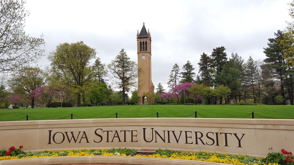 10 Thoughts Iowa State Students Have After The First Week Back On Campus