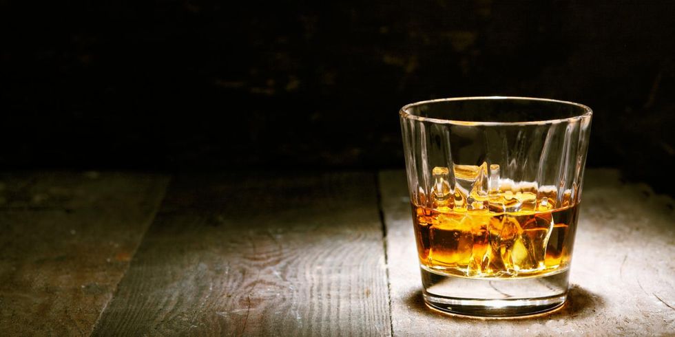 How to Drink Whiskey and Pair Cigars