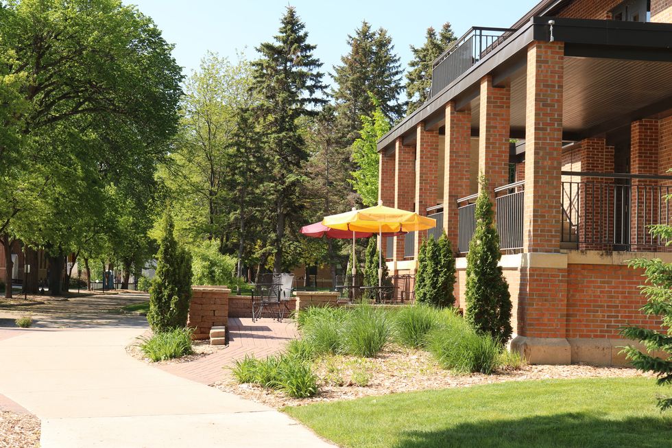 13 Perks To Attending A Small University