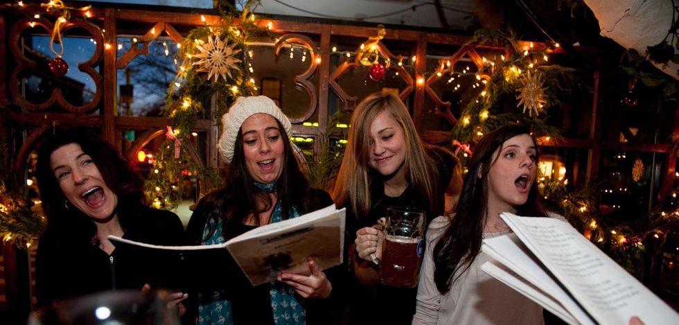 10 Thoughts I Have When Listening to Christmas Music In October
