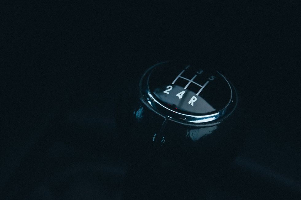11 Signs You Drive A Stick Shift