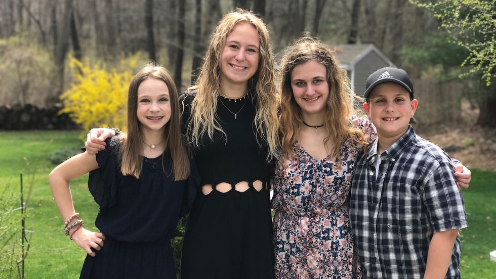 10 Reasons Why Your Cousins Are Your Built-In Best Friends