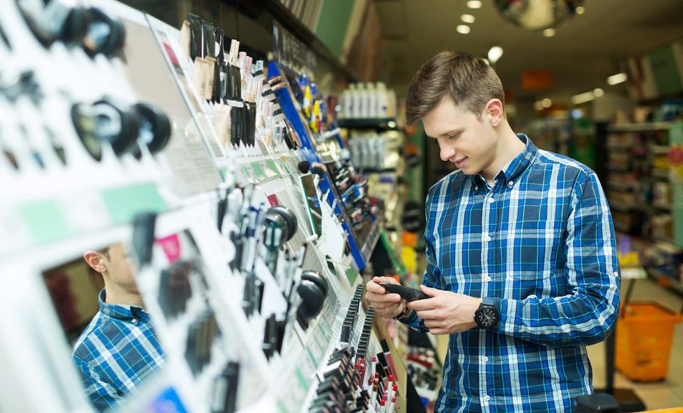 Men Can Wear Makeup Too