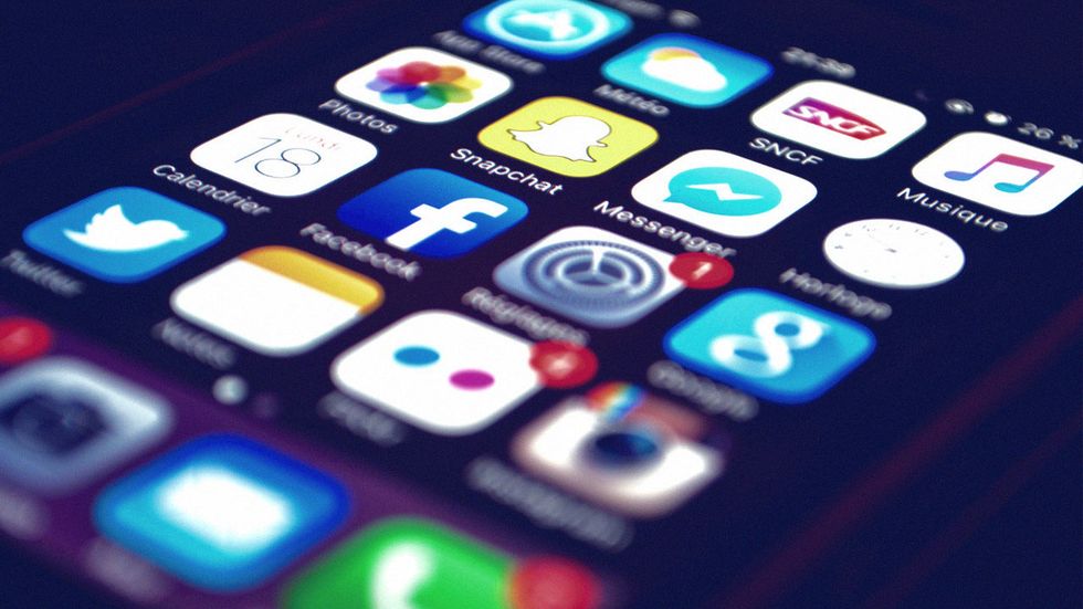 Going Without Internet For A Week? Here's What It's Like...