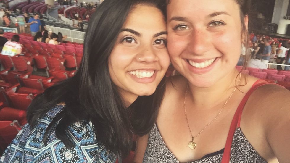 12 Things That Happen When Your BFF Studies Abroad