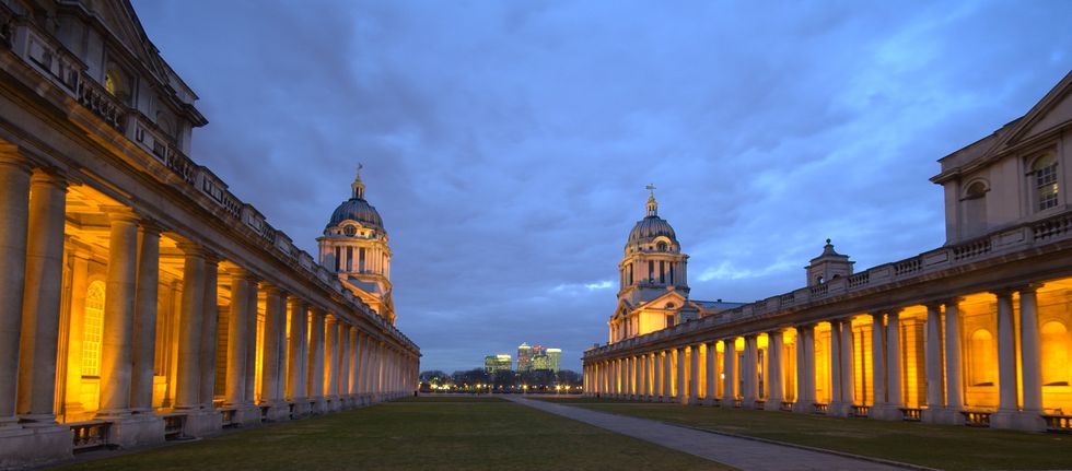 Fundamental Differences Between A Freshman And A Graduate Student