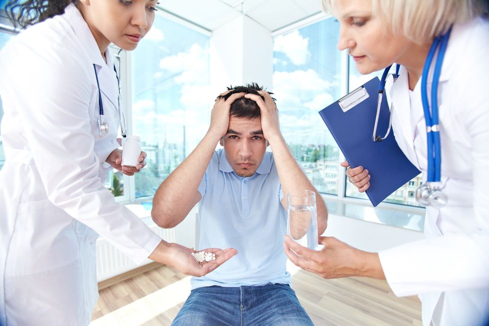 10 Thoughts Anxious People Go Through Before Getting Medicated