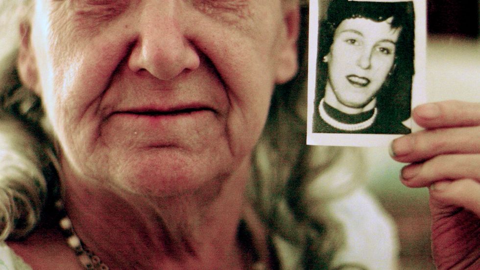 I Asked 33 People Of All Ages What Advice They'd Give To Their Younger Self