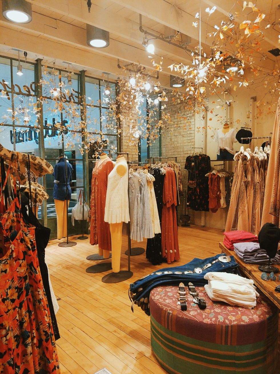 10 Shopping Behaviors You Adopt After You've Worked In Retail