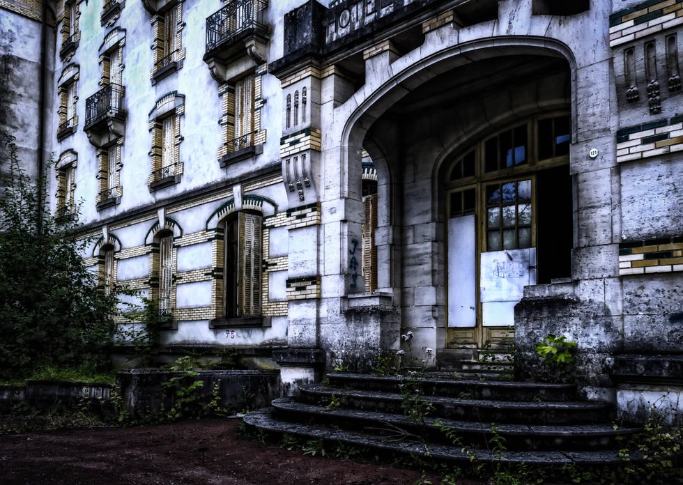 10 Chicago Spooky Spots Only The Bravest Ghosts Will Explore