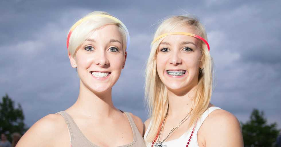 Here's How To Successfully Eat Food When You're Sporting Adult Braces