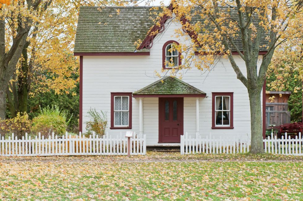 Why You Should Actually Consider Buying A House In College
