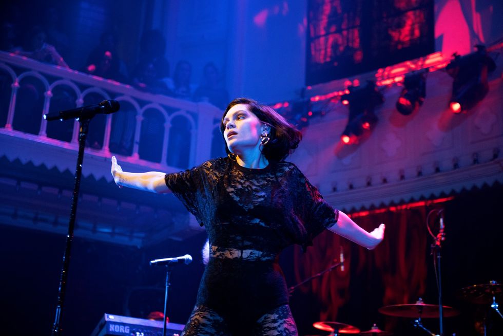 Jessie J Is One With The Audience