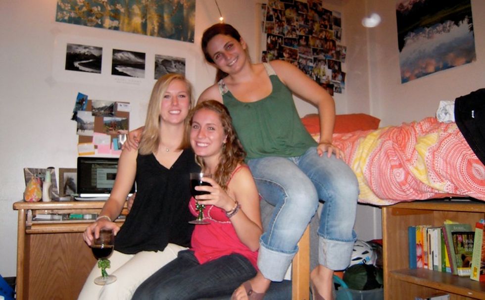 10 Things For College Roommates To Do When Everyone Is Losing Their Mind
