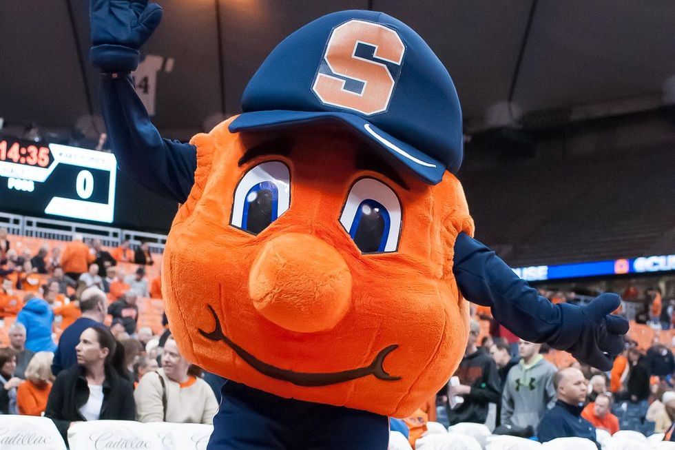 5 Instagram Accounts You Must Follow If You Attend Syracuse University