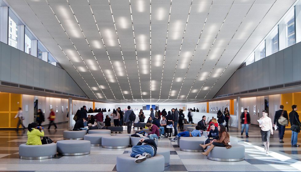 What does it mean to attend a commuter school?