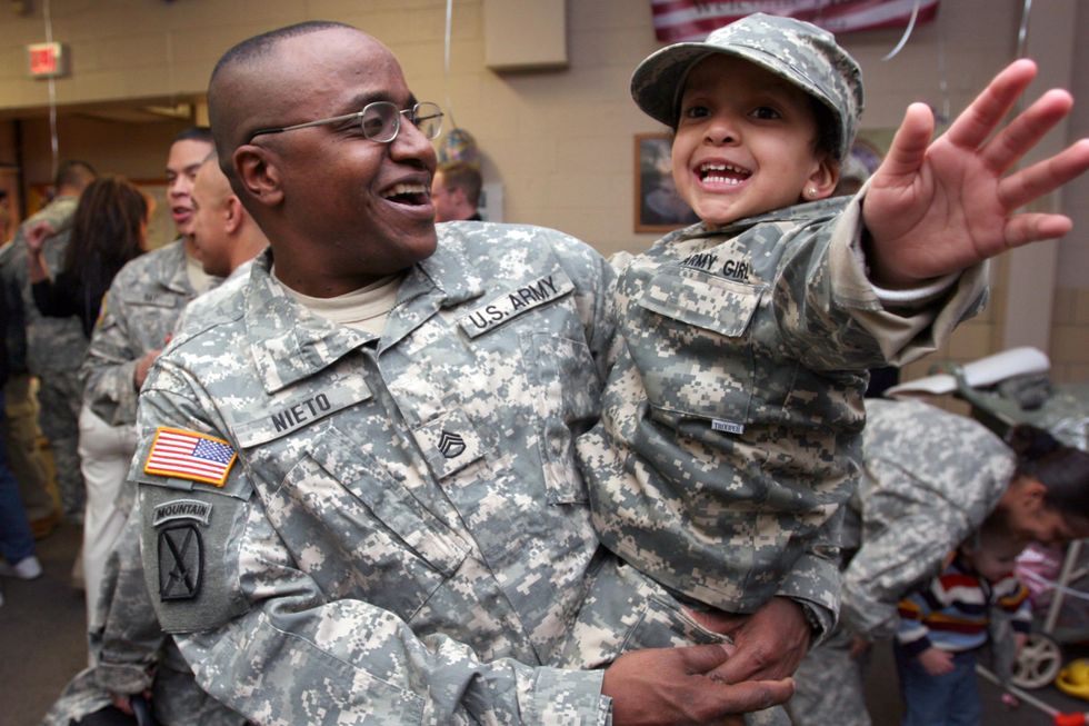 9 Weird Things All Military Brats Experience