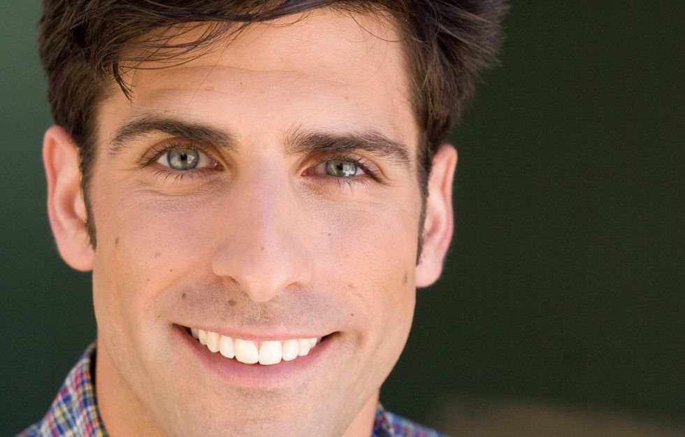 11 Reasons Why My Hot Friend Alex Is Better Than Being Buried In Mud À La "Jumanji"