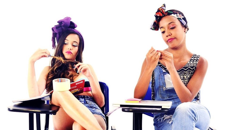 10 Things Bored College Girls Do In Class Besides Learn