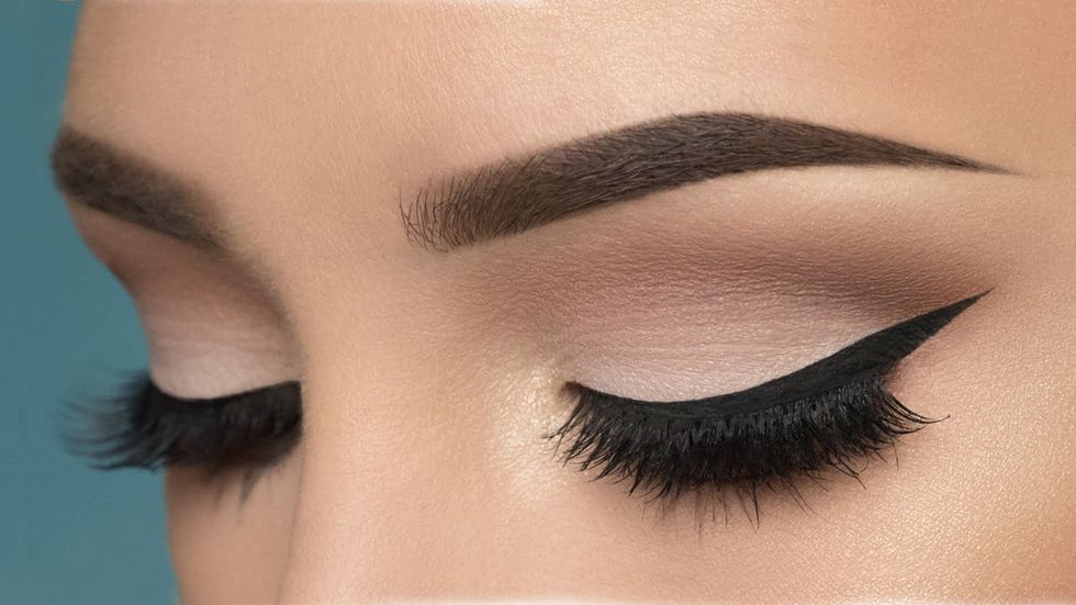 6 Realistic And Actually Easy-To-Follow Makeup Tutorials