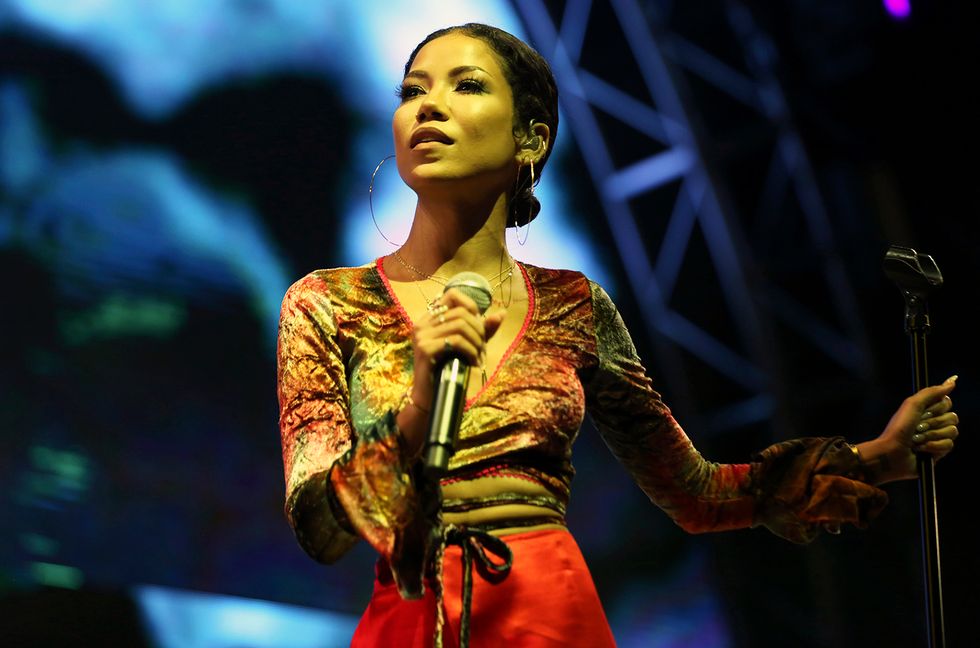 4 Jhene Aiko Songs You Should Play At Girls Night