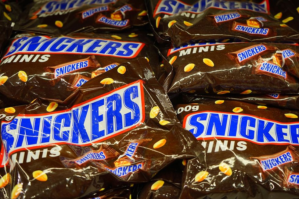 10 Thoughts All People With Peanut Allergies Have The Week After Halloween