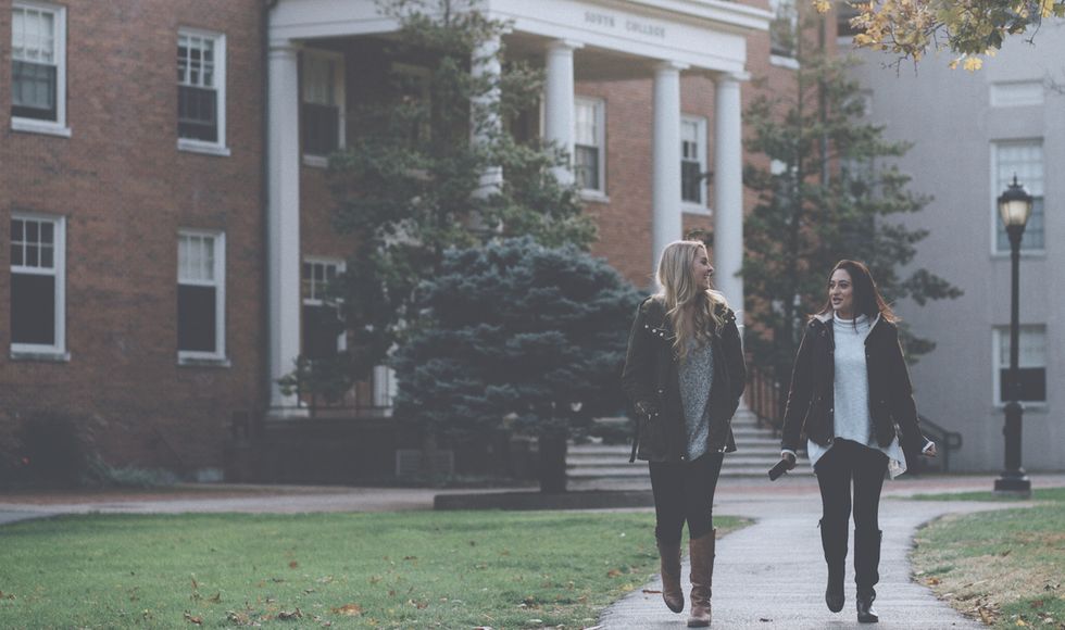 5 Things TERRIBLE Roommates Do