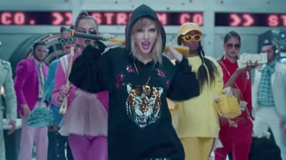 Even If The Old Taylor Is 'Dead,' I'll ALWAYS Be A Fan