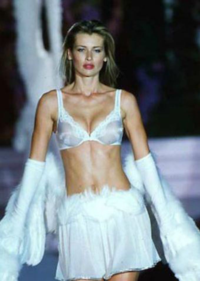 Victoria's Secret Fashion Show 1999 (HD) 