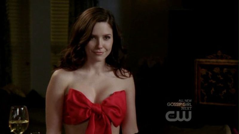 brooke davis red dress Brooke Davis 1x07 scenepack red dress