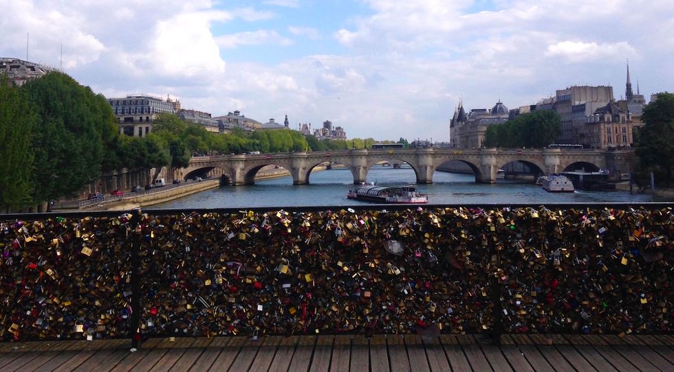 10 Reasons I Actually PREFER Long-Distance Relationships