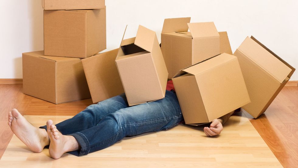10 Thoughts You Might Have While Moving Into Your First Apartment