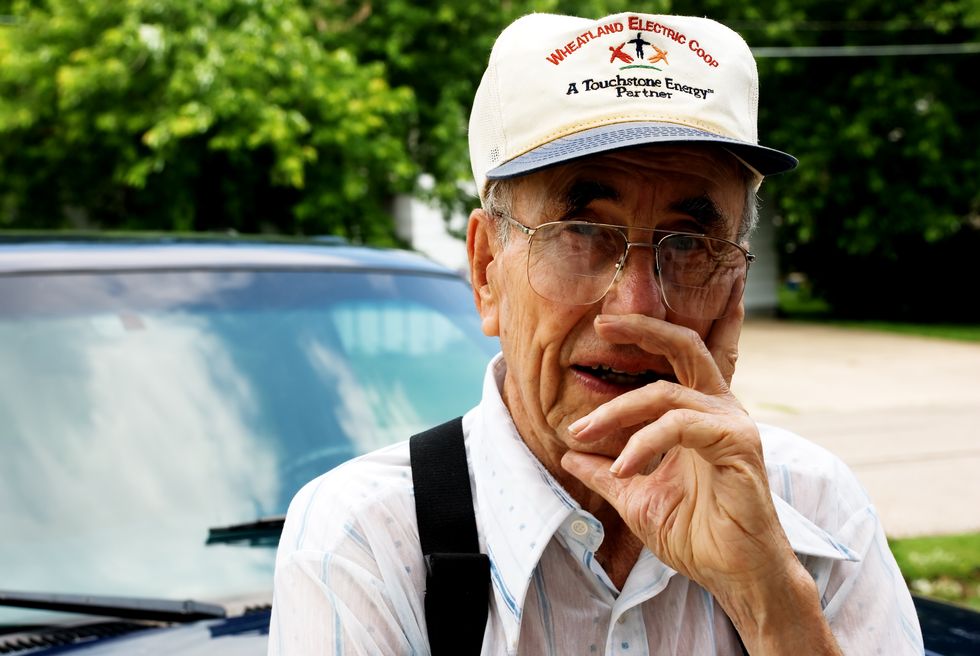 9 Signs You're The Grandpa Friend Of The Group