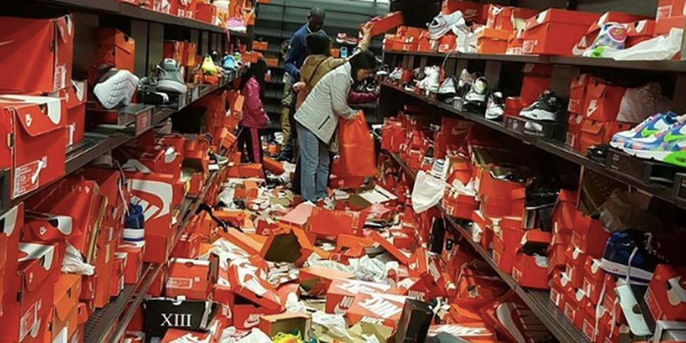 9 Types Of Holiday Shoppers You'll Definitely See This This Season