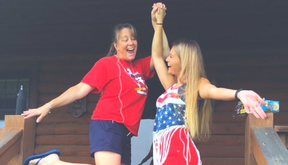 28 College Girl Situations That 100 Percent Warranted Calling Mom