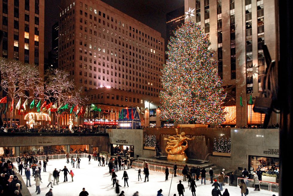 10 Surefire Ways To Get In The Holiday Spirit In New York