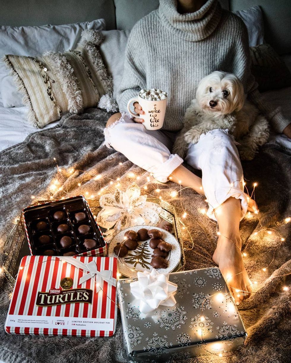 6 Ways You Can Follow The Hygge Lifestyle This Holiday Season