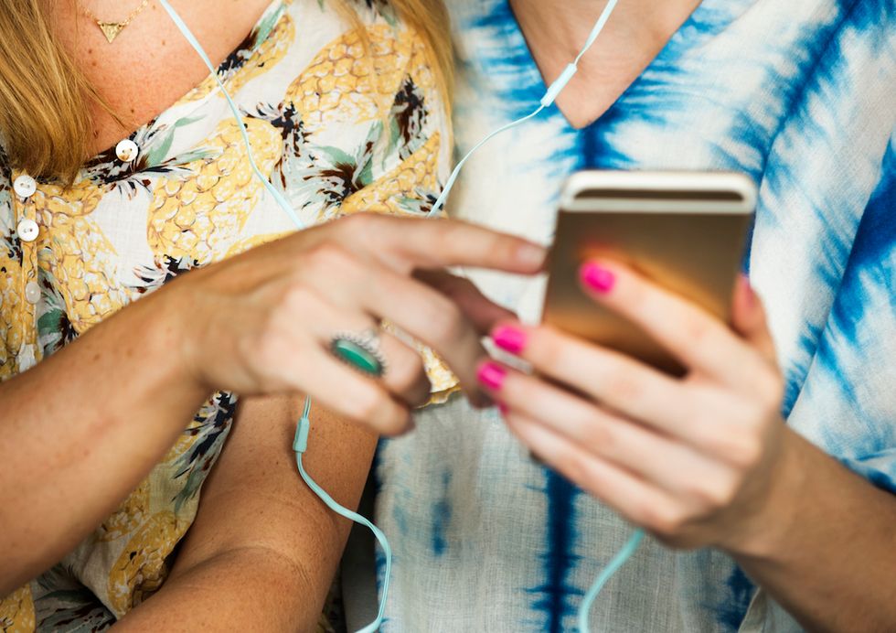 I Asked 5 College Girls About Their Tinder Experiences, Here's Their Advice