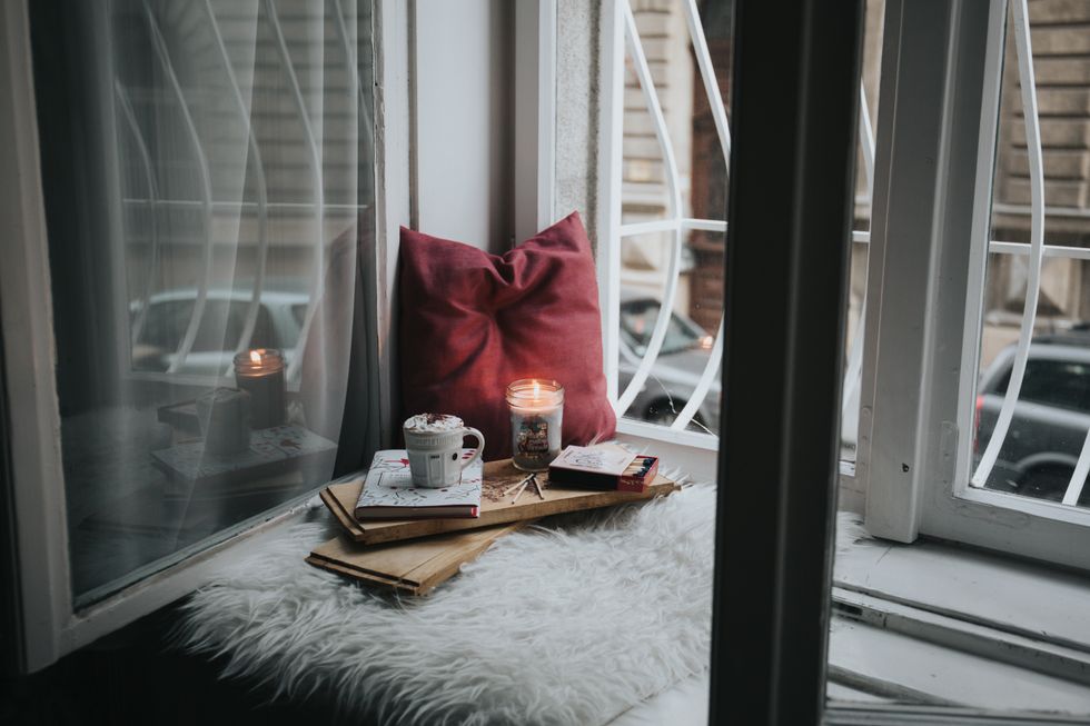 12 Cozy December Essentials Every Girl Needs To Stay Chill