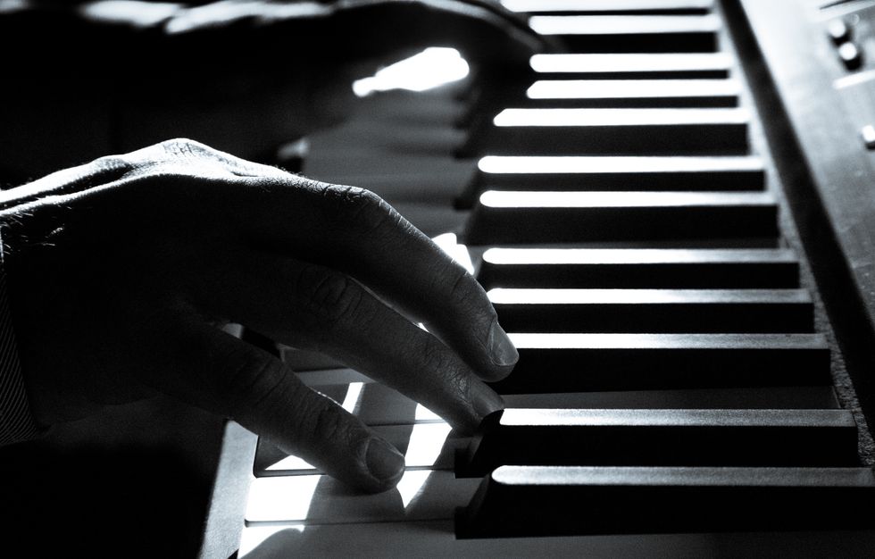 5 Reasons Pianists Will Never Impress Women