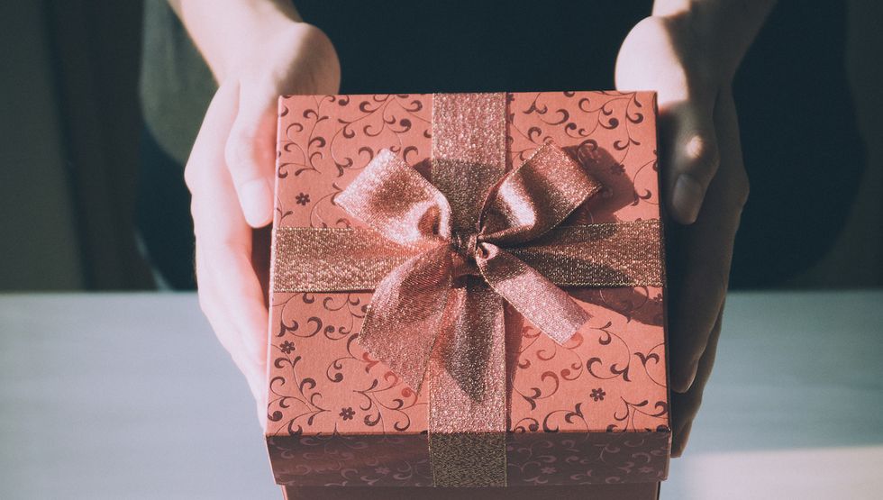 9 Personalized Holiday Gift Ideas, For Those That Deserve A Personal Touch