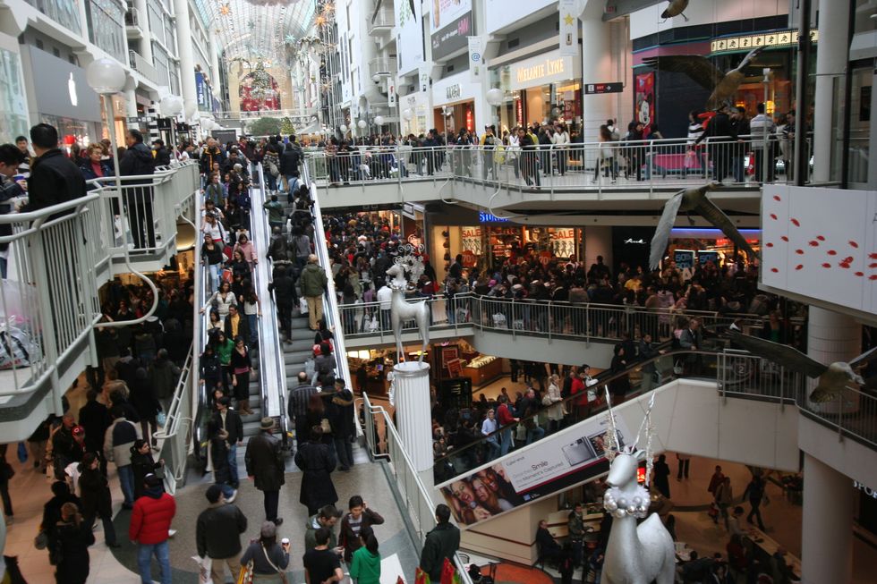 Working In Retail During The Holidays Can Help Your Professional Career