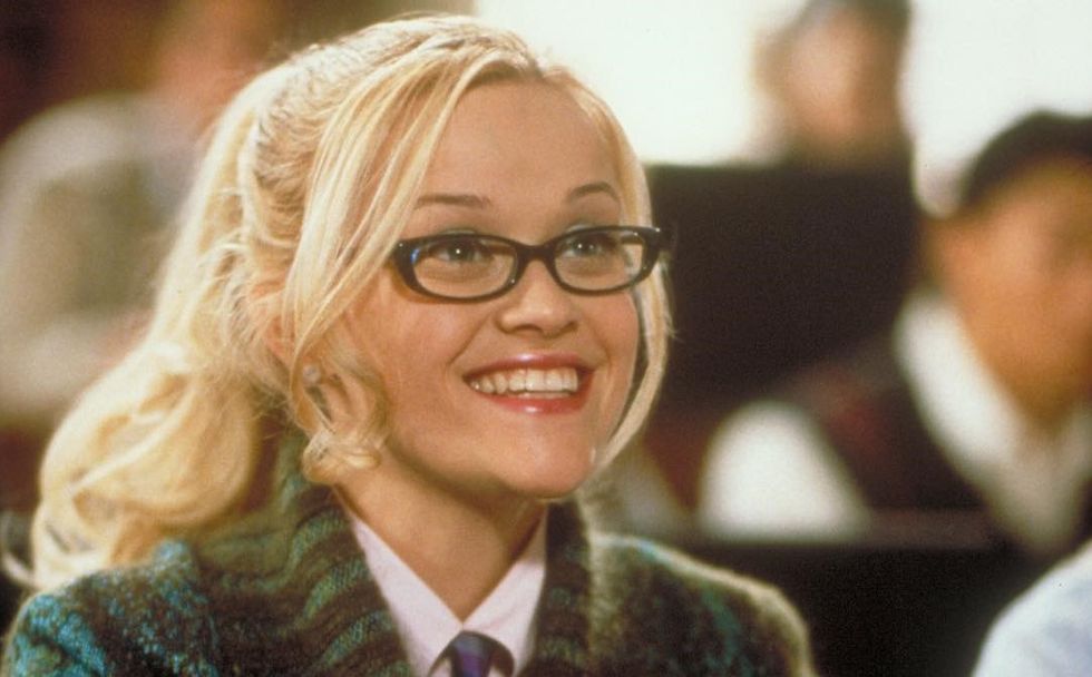10 Ways To Channel Your Inner Elle Woods This Finals Season