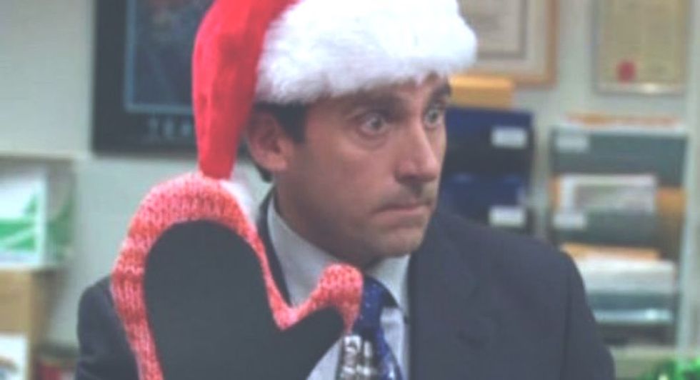 6 Christmas Struggles Anybody Who Does NOT Have A 6-Figure Salary Has