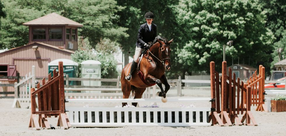 Every Secret A Guy Needs To Know If He's Going To Date An Equestrian