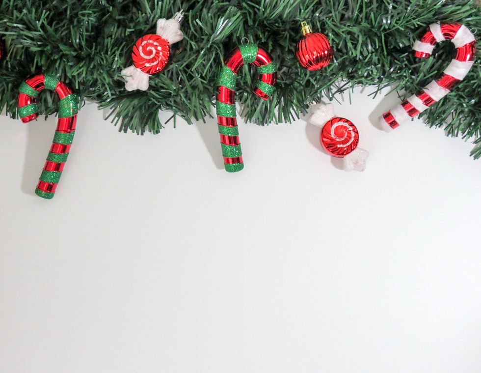 5 Ways To Make Your Dorm Cozy For Christmas