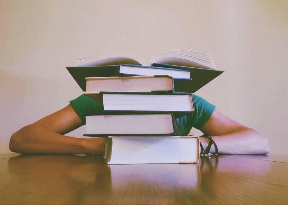 The 10 Unavoidable Stages Of Studying For, Taking, And Decompressing After Finals