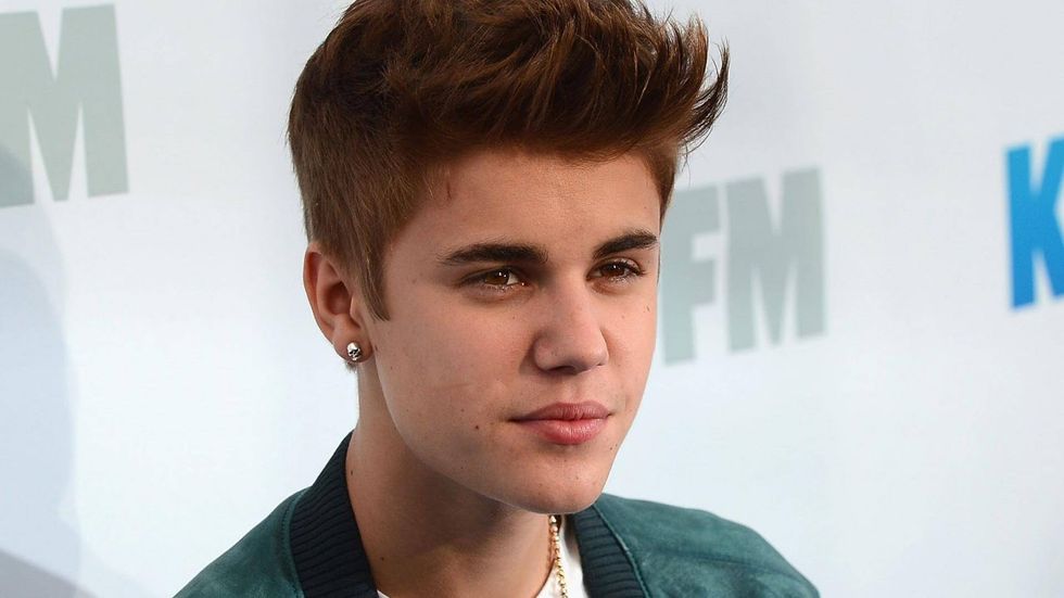 8 Justin Bieber Gifs That Will Make You Fall In Love With Him All Over Again