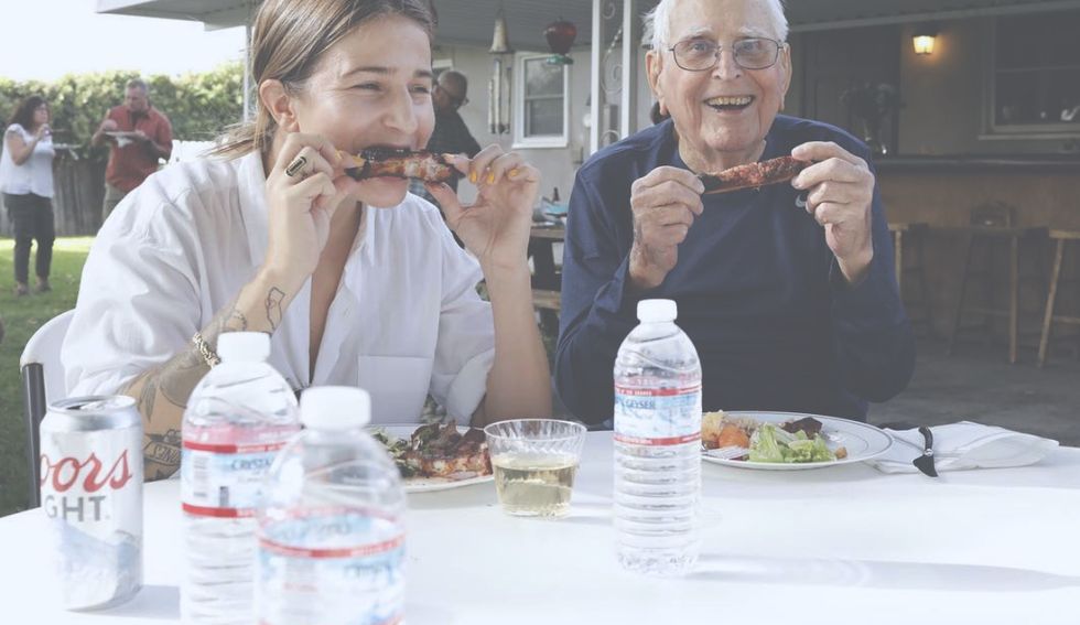 6 Laughable Signs You Already Reached 'Grandma Status' Before Your 20s